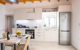 Klelia'S Apartments